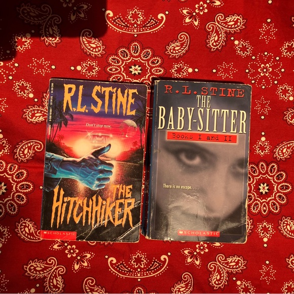 SCARY campfire stories! RL Stine The Babysitter I & II 2005, The Hitchhiker 1993 - Picture 1 of 3